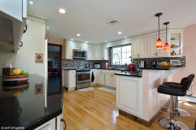 78 Woodburn Dr, Methuen, MA 01844 - photo 3