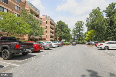 2903 Fallstaff Rd unit 501, Baltimore, MD 21209 - photo 2