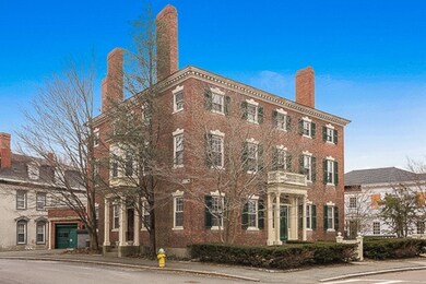 92 Washington Square E unit 1, Salem, MA 01970 - photo 3