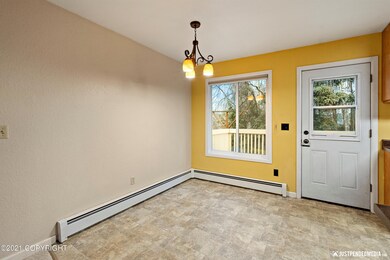 8001 Resurrection Dr, Anchorage, AK 99504 - photo 6