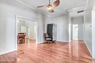 18-6709 E Wilson St-18