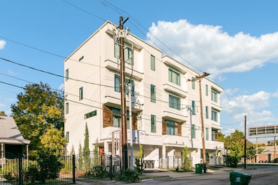 606 Oakley St, Houston, TX 77006 - photo 3