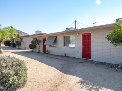 10035-North-11th-Avenue-00007
