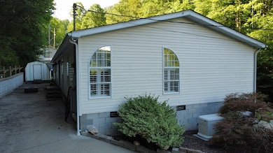 529 Hatfield Branch Rd, McCarr, KY 41544 - photo 5