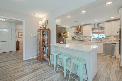 13623 Pinerock Ln, Houston, TX 77079 - photo 6