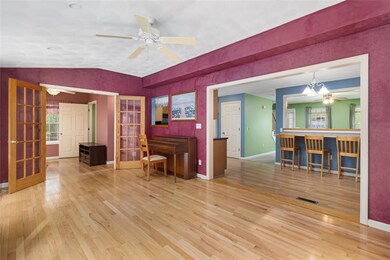 Spacious Family Room