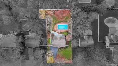 18 Leary Ln, Nesconset, NY 11767 - photo 2