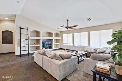 11249 E Reginald Ave-18