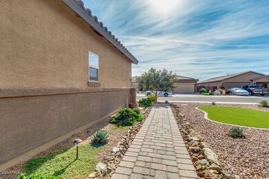 892 Banyan Ave, San Tan Valley, AZ 85140 - photo 6