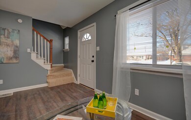 3375 Eakin Rd, Columbus, OH 43204 - photo 3