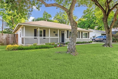 4717 Carleen Rd, Houston, TX 77092 - photo 2