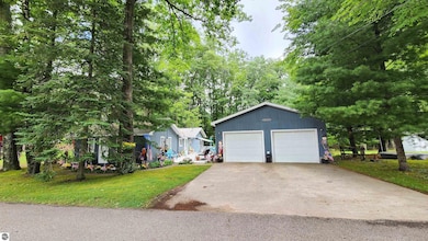 8084 Campbell Ave, Hale, MI 48739 - photo 4