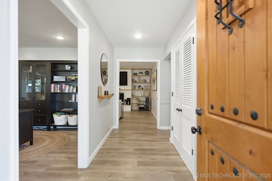 5849 S Irvington Ave, Tulsa, OK 74135 - photo 5