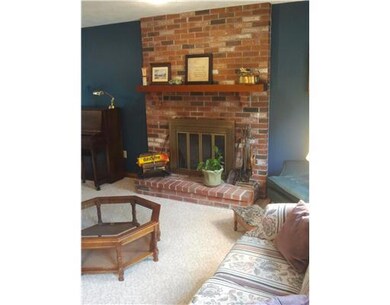12 Baldwin Dr, Greenville, RI 02828 - photo 5