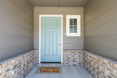 2008 E Van Buren St, Broken Arrow, OK 74011 - photo 4