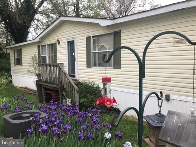 138 1st St, Lothian, MD 20711 - photo 2