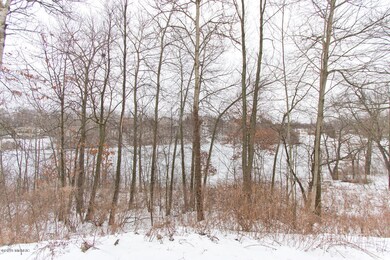 1640 Stillwater Ct NE unit 28, Grand Rapids, MI 49505 - photo 2