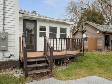 15 Walnut St, Saint Albans, VT 05478 - photo 4
