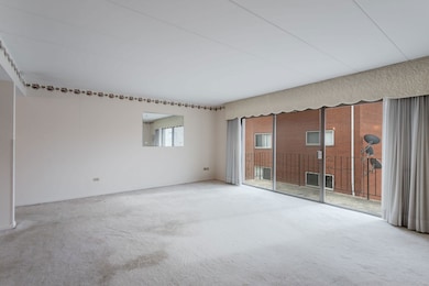 10416 Mansfield Ave unit 2SW, Oak Lawn, IL 60453 - photo 4