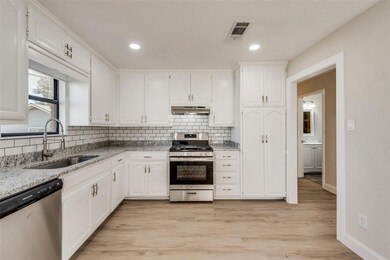 852 Dora St, Bedford, TX 76022 - photo 6