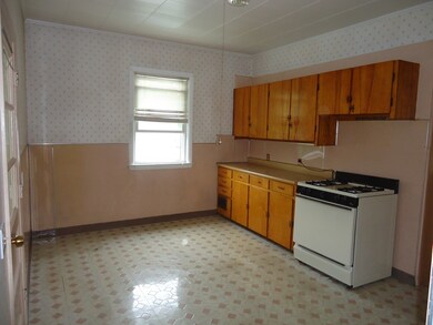 9 Franklin St, Hudson, MA 01749 - photo 4