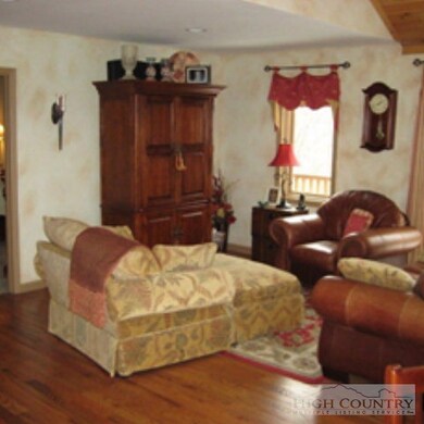 76 Green Ridge Ln unit 76-A, Banner Elk, NC 28604 - photo 5