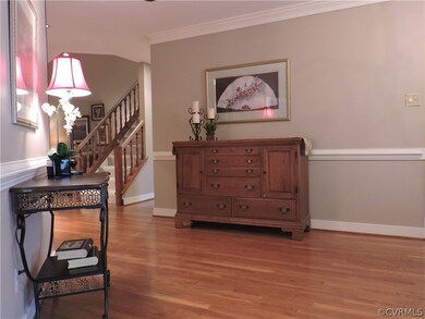 Foyer / Dining Room