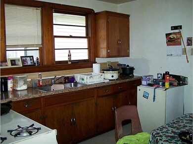 1120 8th St, Gretna, LA 70053 - photo 3