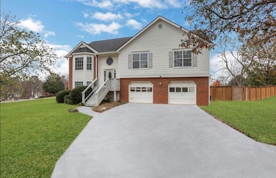 4590 Wheeler Creek Dr, Hoschton, GA 30548 - photo 2