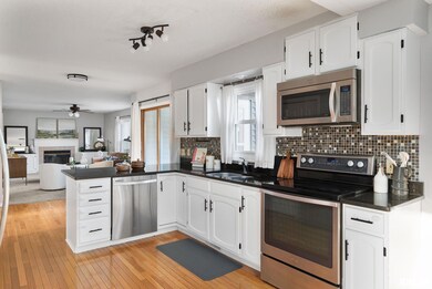 4311 Regency Place, Davenport, IA 52806 - photo 2