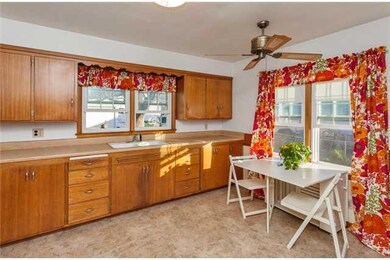 Kitchen. Super spacious & sunny eat-kitchen w/tons