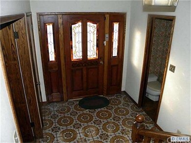 Formal Foyer to welcome guests.