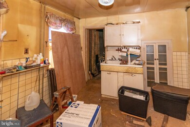 402 N Patterson Park Ave, Baltimore, MD 21231 - photo 6