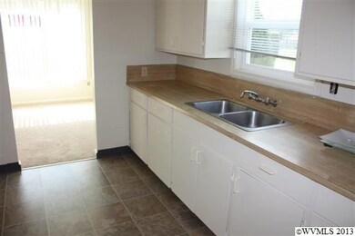 593 Bever Dr NE unit 595, Keizer, OR 97303 - photo 5