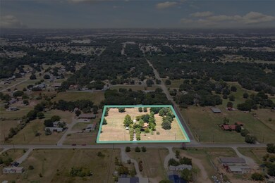 1589 Highland Cir, Springtown, TX 76082 - photo 2