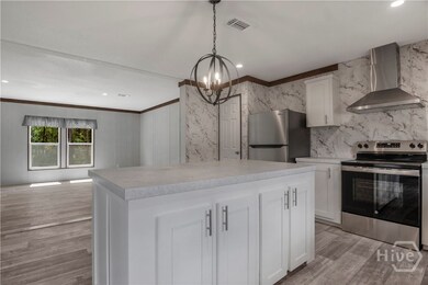 260 W 1st St, Midway, GA 31320 - photo 3