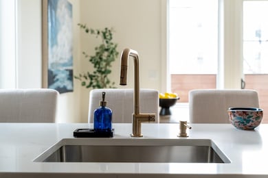 332 Whiton St unit 2, Jersey City, NJ 07304 - photo 4