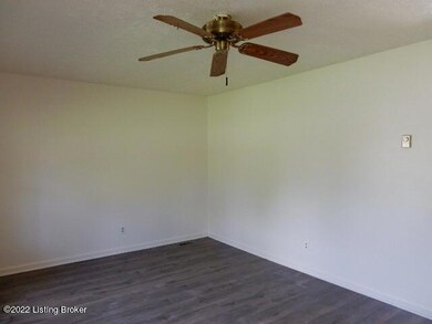 165 Dogwood Dr, Mount Washington, KY 40047 - photo 4