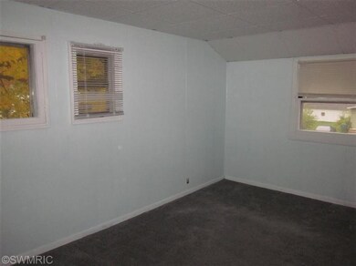 201 S Hooker Ave, Three Rivers, MI 49093 - photo 7