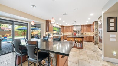 90 E El Freda Cir, Tempe, AZ 85284 - photo 5