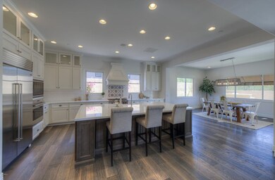 Kitchen ~ Casual Dining