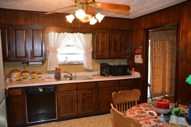 629 Ensley Dr, Knoxville, TN 37920 - photo 6