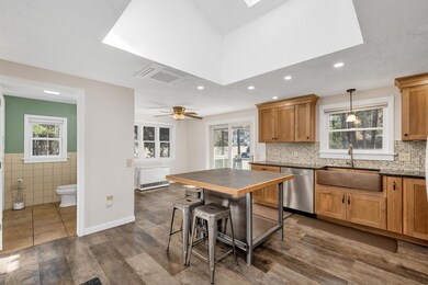 124 Pine Meadows Cir, Bennington, NH 03442 - photo 5