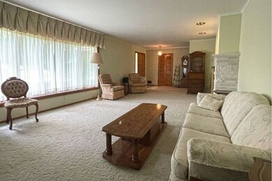 1210 Johnson Dr, Shenandoah, IA 51601 - photo 5