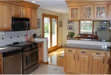 4 Mount Pleasant Ave, Wakefield, MA 01880 - photo 3