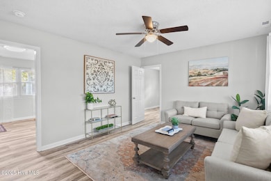 501 Holly Ct, Jacksonville, NC 28540 - photo 5