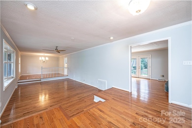 710 4th Ave NE, Conover, NC 28613 - photo 5