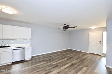 9020 N 10th St unit 1, Phoenix, AZ 85020 - photo 6