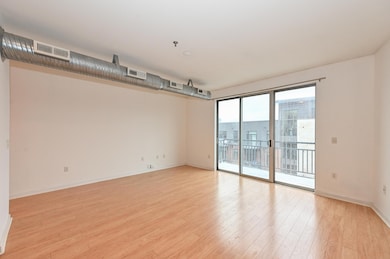 Union Point unit 408, Milwaukee, WI 53212 - photo 4