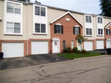 Welcome to this 2 story condo for low maintenance 